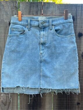 Wilfred Free Denim Skirt Women's Size 4 Light Wash Blue Raw Hem Frayed ARITZIA
